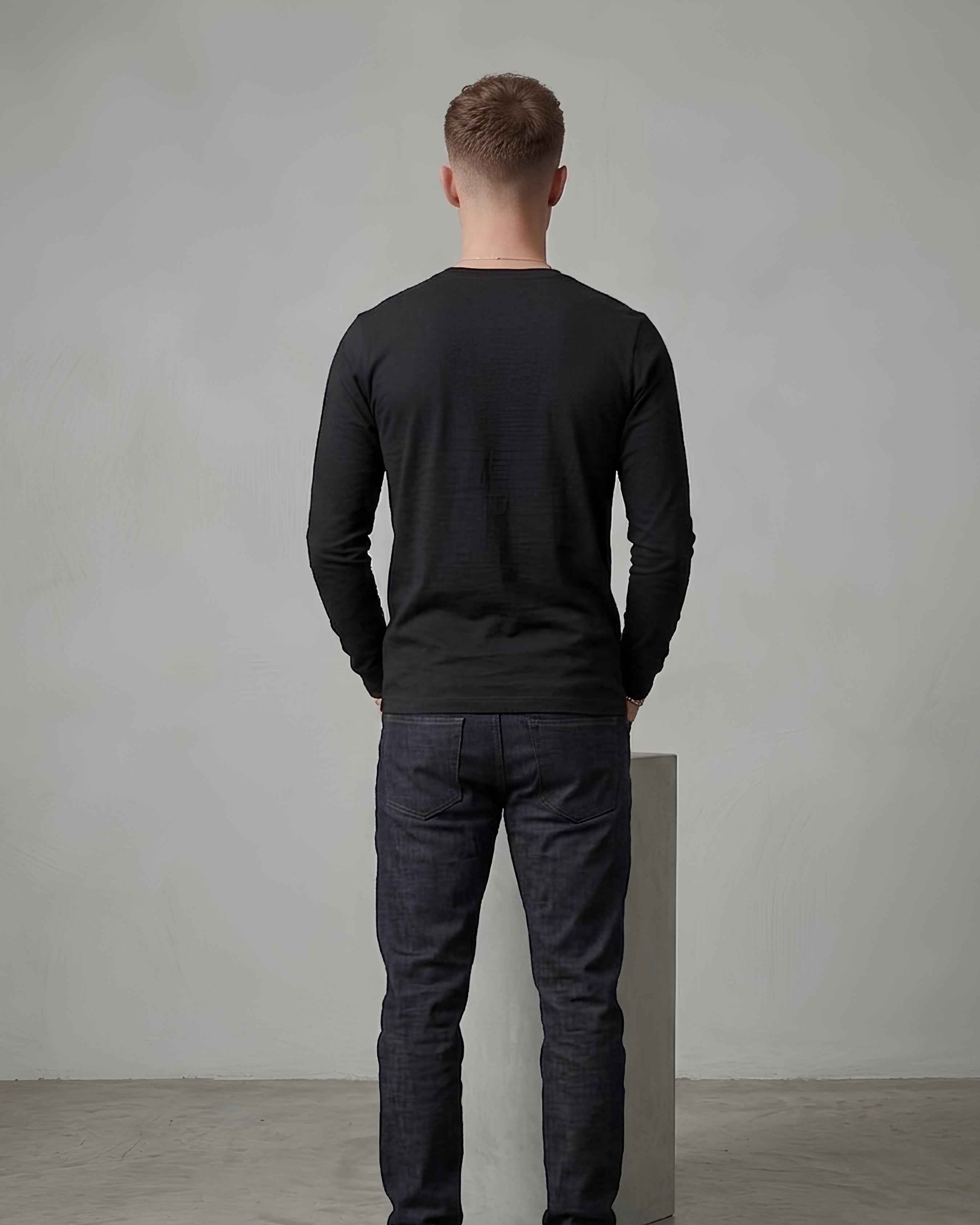 HAN Minimal Long Sleeve T-Shirt Deep Black
