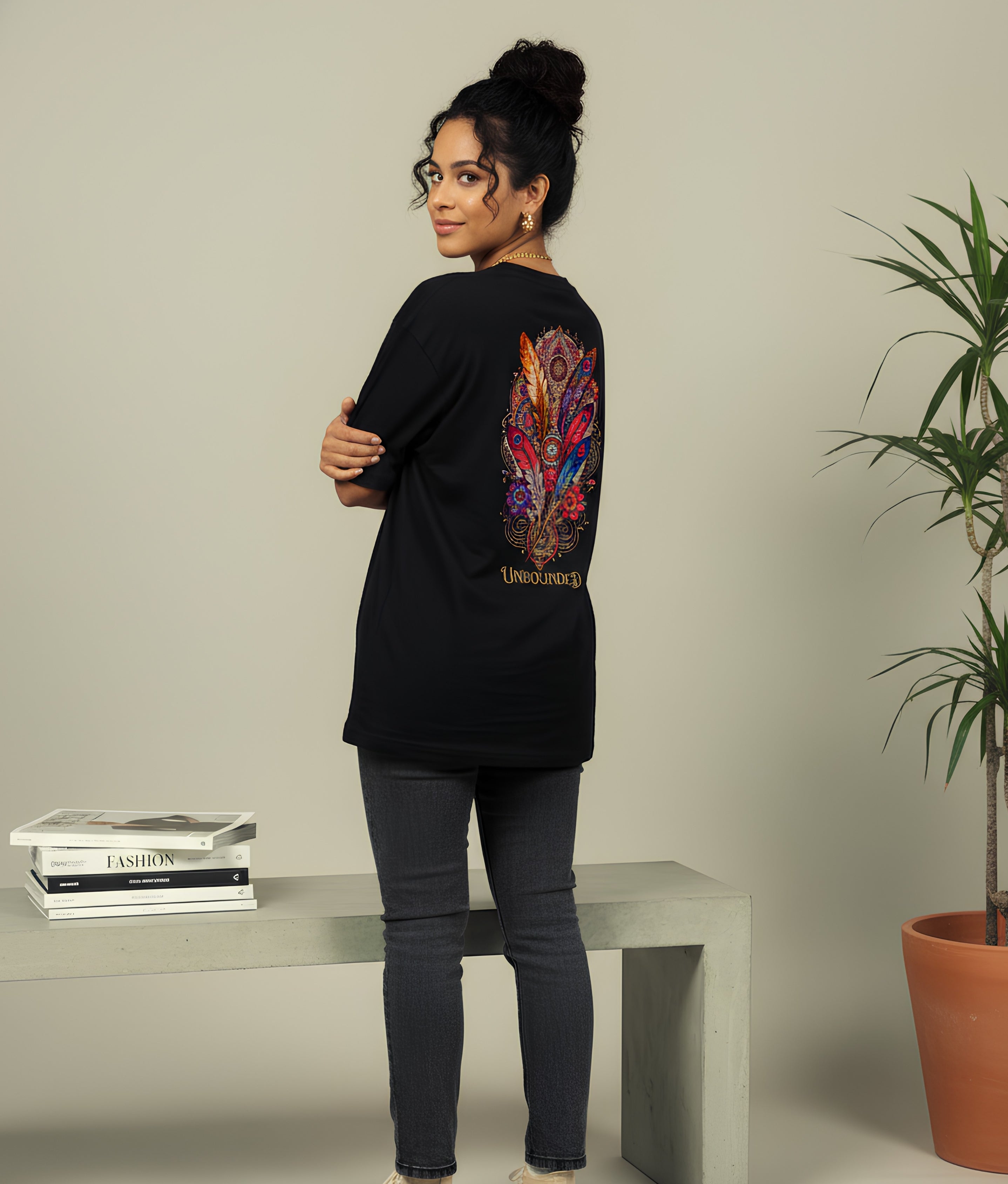 Women’s Oversized T-Shirt Black UNBOUNDED